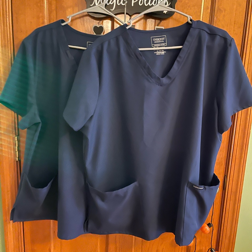 Cherokee Women's Navy Blue V-Neck Top